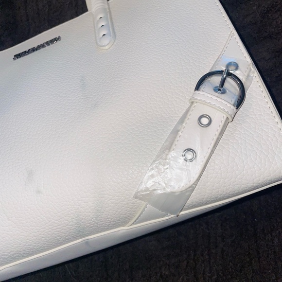 Steve Madden White Pebbled Double-Handle Tote - Picture 4 of 8